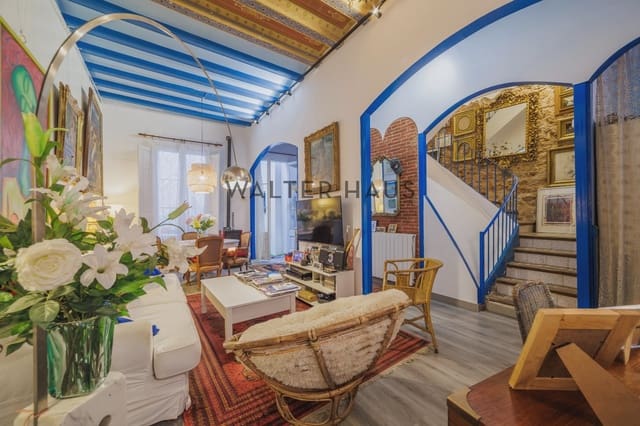 6 bedroom Villa for sale in Sant Feliu de Guíxols - € 830,000 (Ref: 9443752)