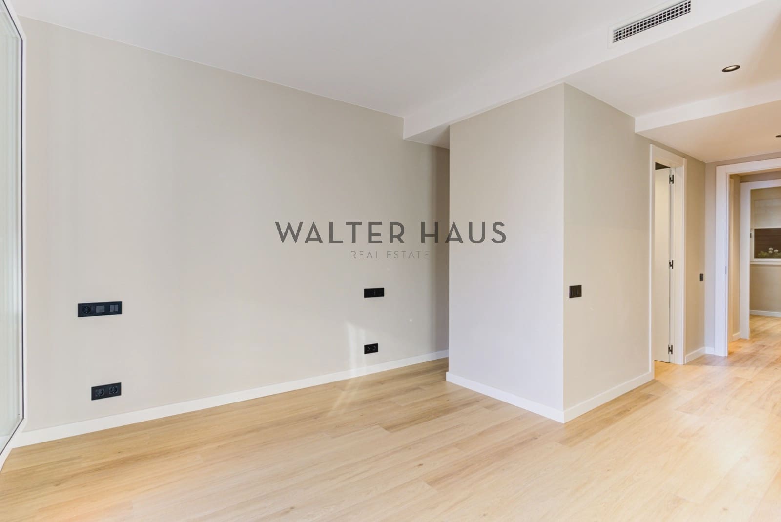 3 makuuhuone Asunto myytävänä paikassa Barcelona kaupunki - 995 000 € (Ref: 9448446)