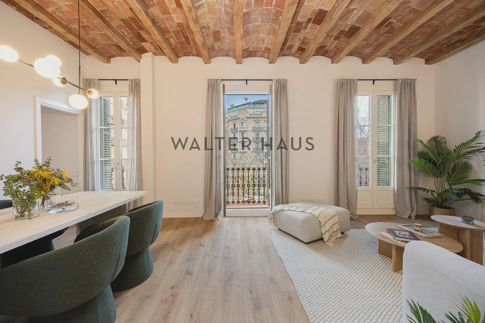 2 bedroom Flat for sale in Barcelona city - € 795,000 (Ref: 9449873)