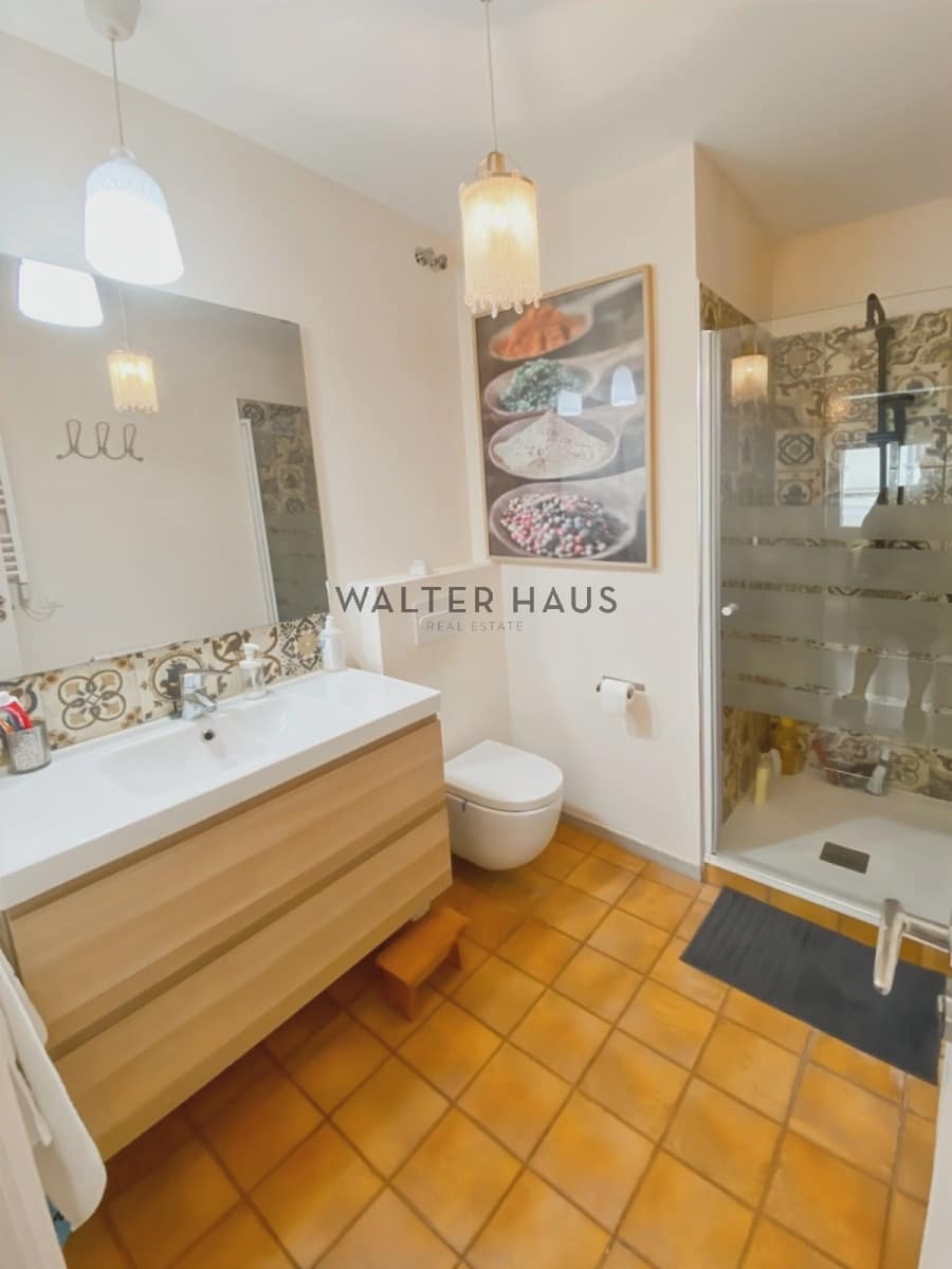 Piso de 2 habitaciones en Barcelona ciudad en alquiler - 1.600 € (Ref: 9453665)