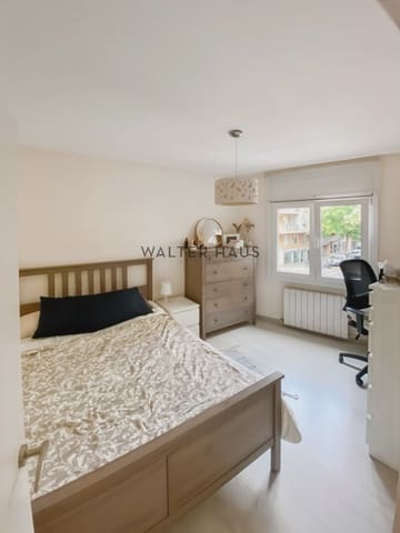 Piso de 2 habitaciones en La Font de la Guatlla, Barcelona ciudad en alquiler - 1.600 € (Ref: 9453665)