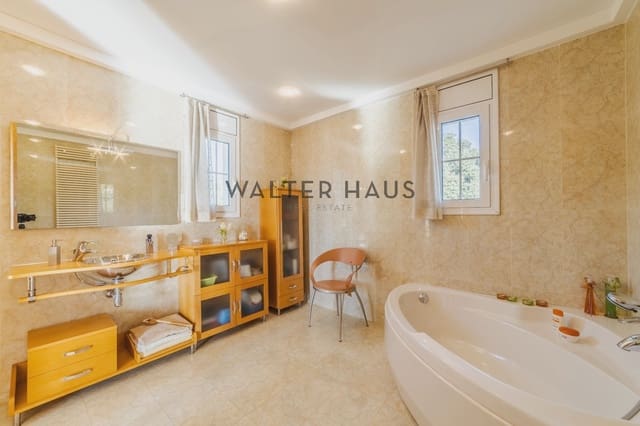 4 bedroom Villa for sale in Platja d'Aro, Castell-Platja d'Aro with pool - € 1,250,000 (Ref: 9454864)