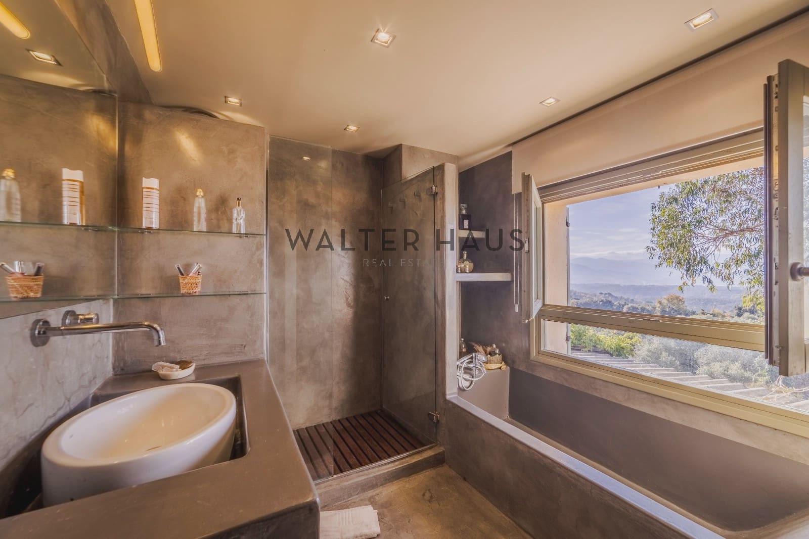 4 quarto Moradia para venda em Blanes com piscina - 920 000 € (Ref: 9460647)