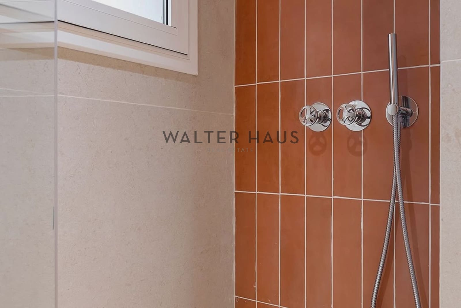 Piso de 4 habitaciones en Barcelona ciudad en venta - 2.195.000 € (Ref: 9462837)