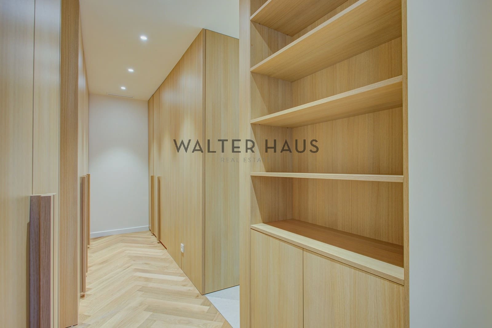 4 bedroom Flat for sale in Barcelona city - € 2,195,000 (Ref: 9462837)