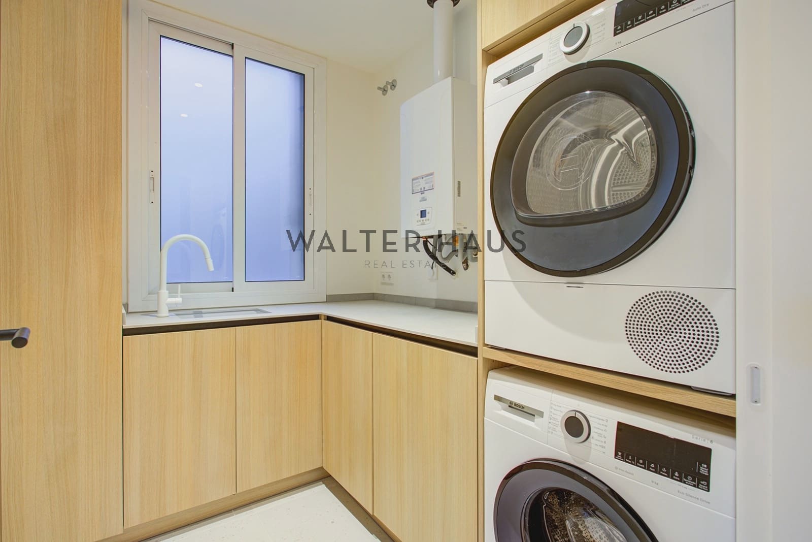 4 bedroom Flat for sale in Barcelona city - € 2,195,000 (Ref: 9462837)