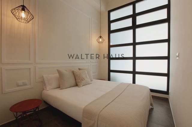 2 quarto Apartamento para arrendar em El Poblenou, Barcelona cidade - 2 300 € (Ref: 9462940)