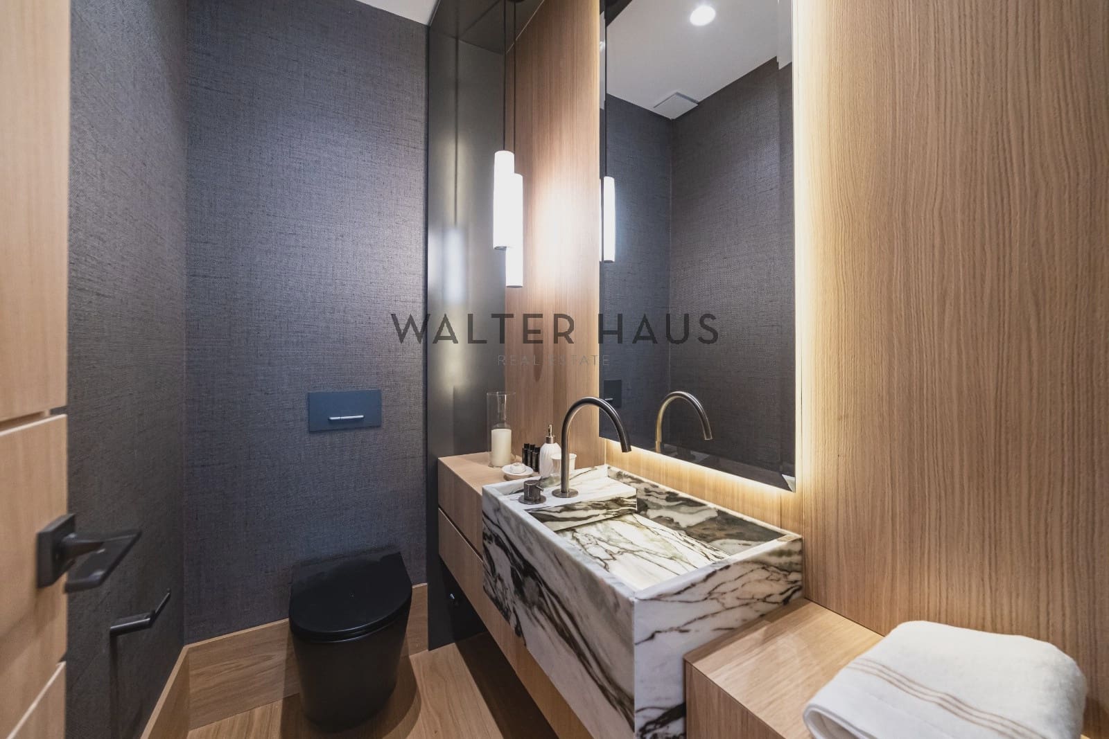 4 slaapkamer Flat te koop in Madrid stad - € 3.700.000 (Ref: 9469933)