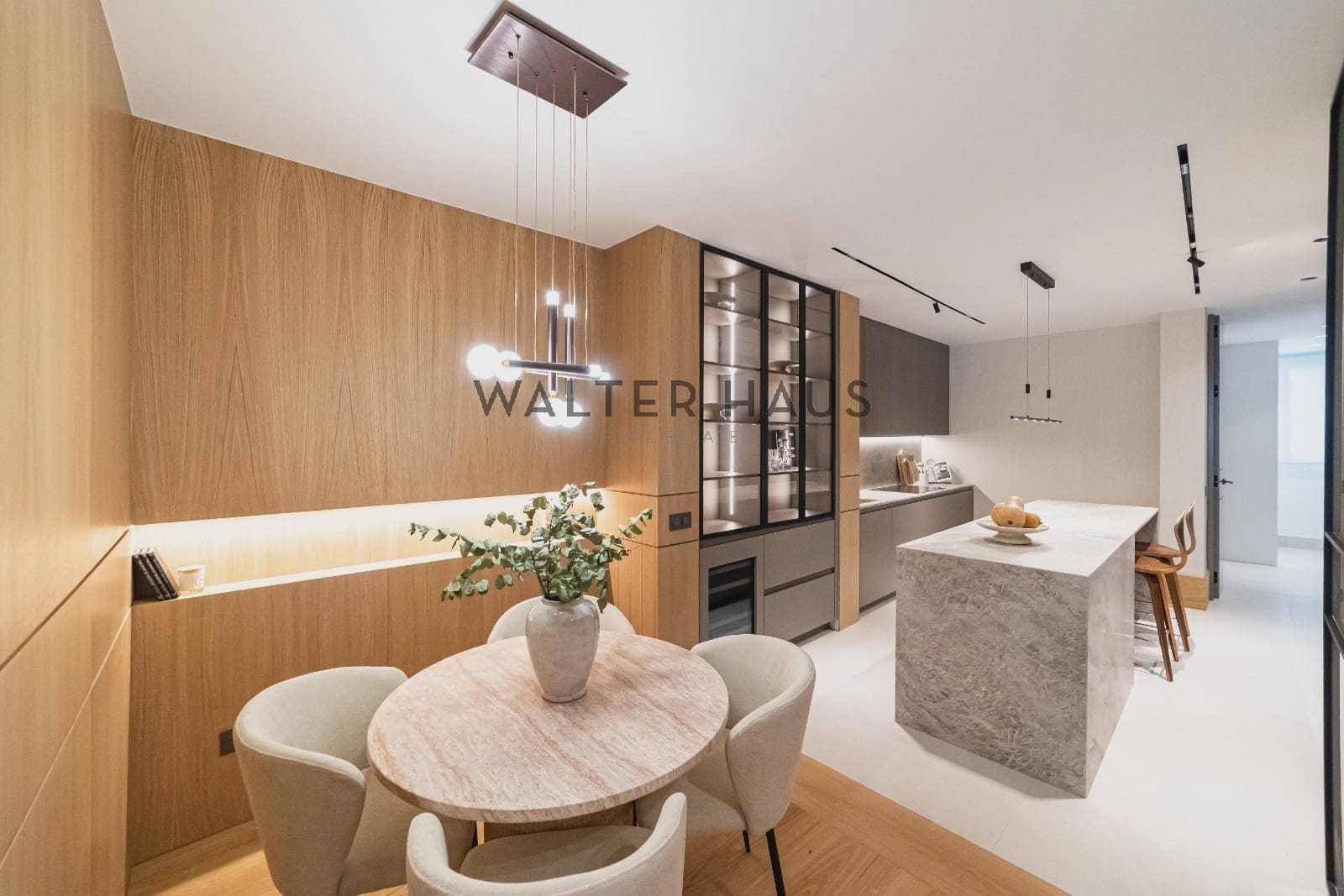 4 slaapkamer Flat te koop in Madrid stad - € 3.700.000 (Ref: 9469933)
