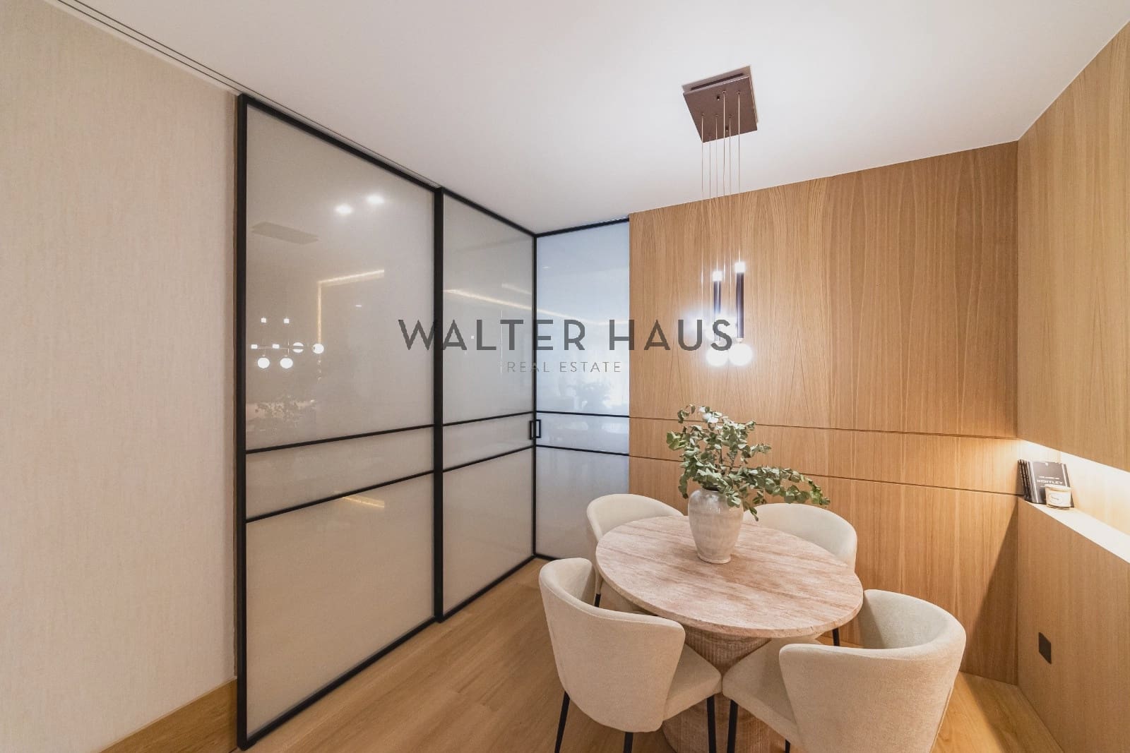 4 slaapkamer Flat te koop in Madrid stad - € 3.700.000 (Ref: 9469933)