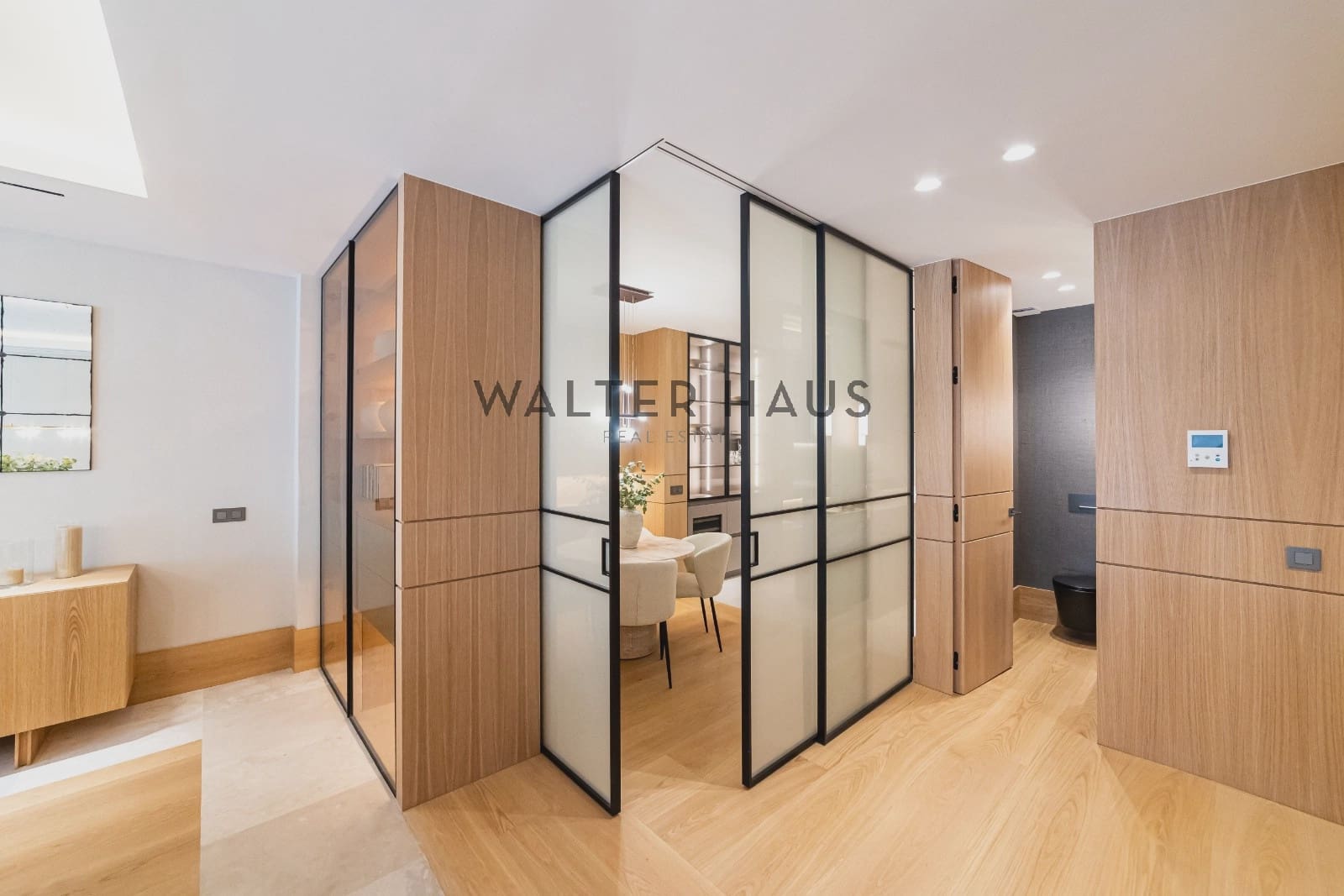 4 slaapkamer Flat te koop in Madrid stad - € 3.700.000 (Ref: 9469933)