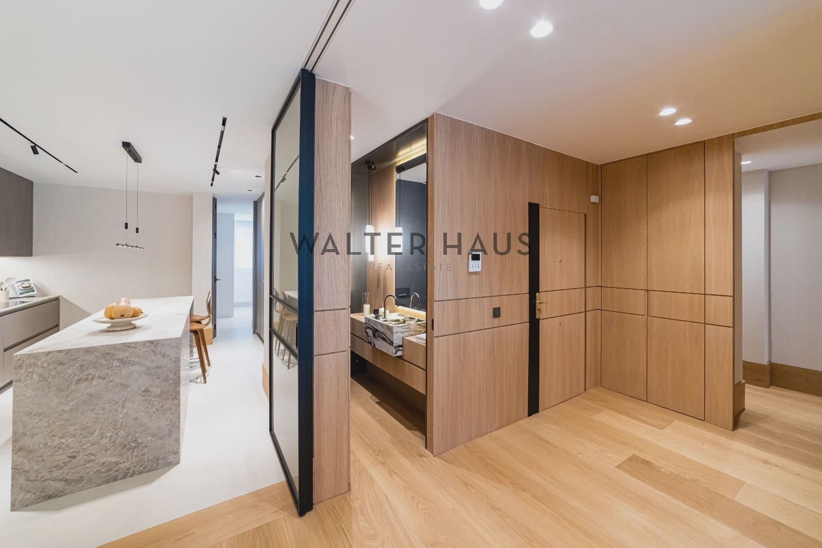 4 slaapkamer Flat te koop in Madrid stad - € 3.700.000 (Ref: 9469933)