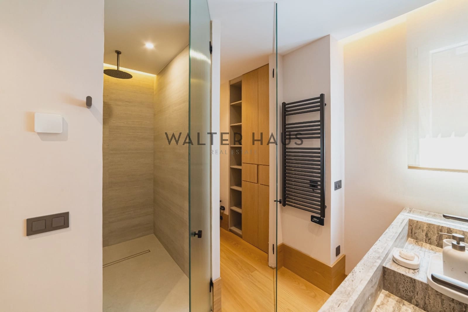 4 slaapkamer Flat te koop in Madrid stad - € 3.700.000 (Ref: 9469933)