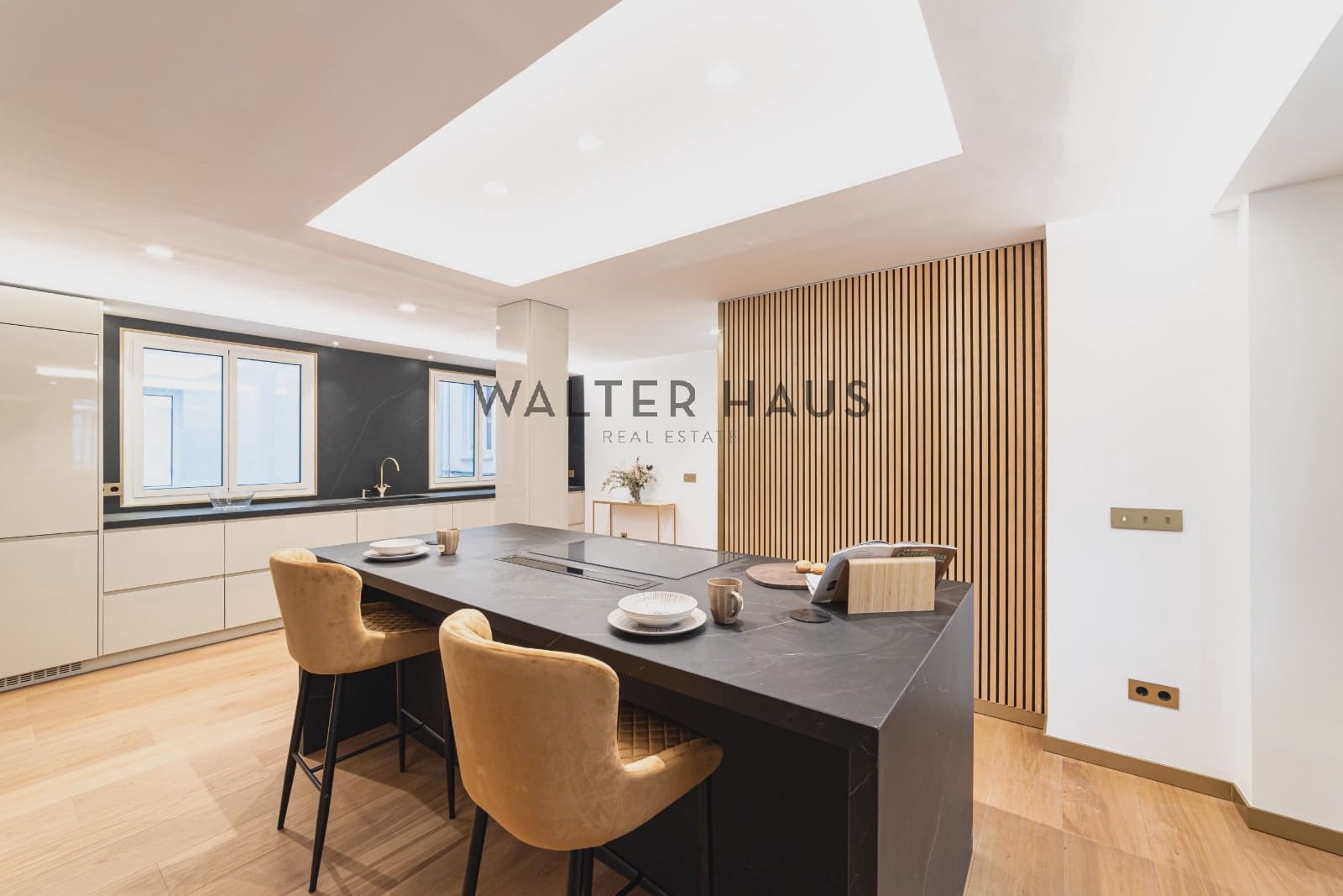 5 bedroom Flat for sale in Madrid city - € 3,600,000 (Ref: 9470038)