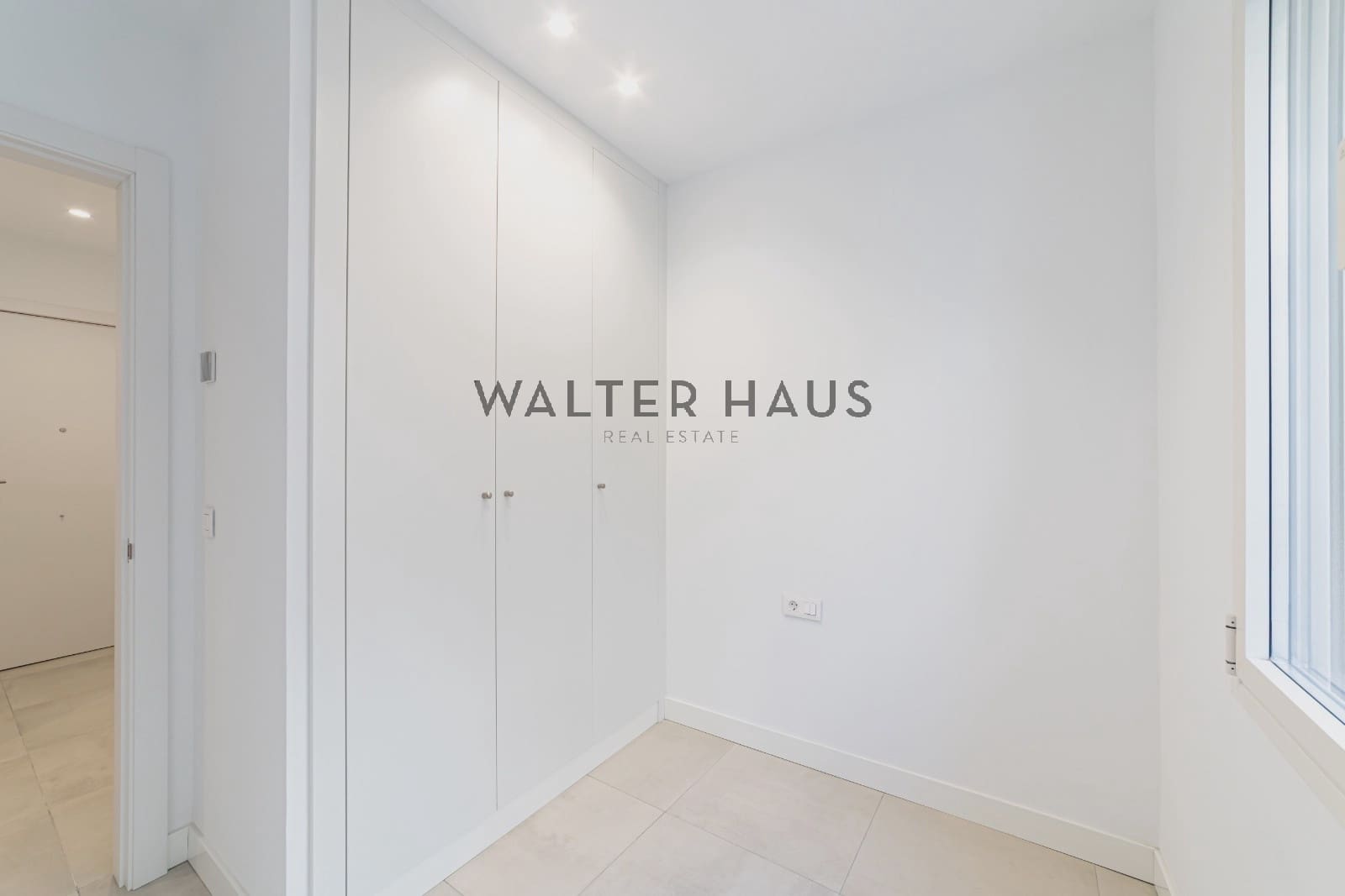 5 bedroom Flat for sale in Madrid city - € 3,600,000 (Ref: 9470038)