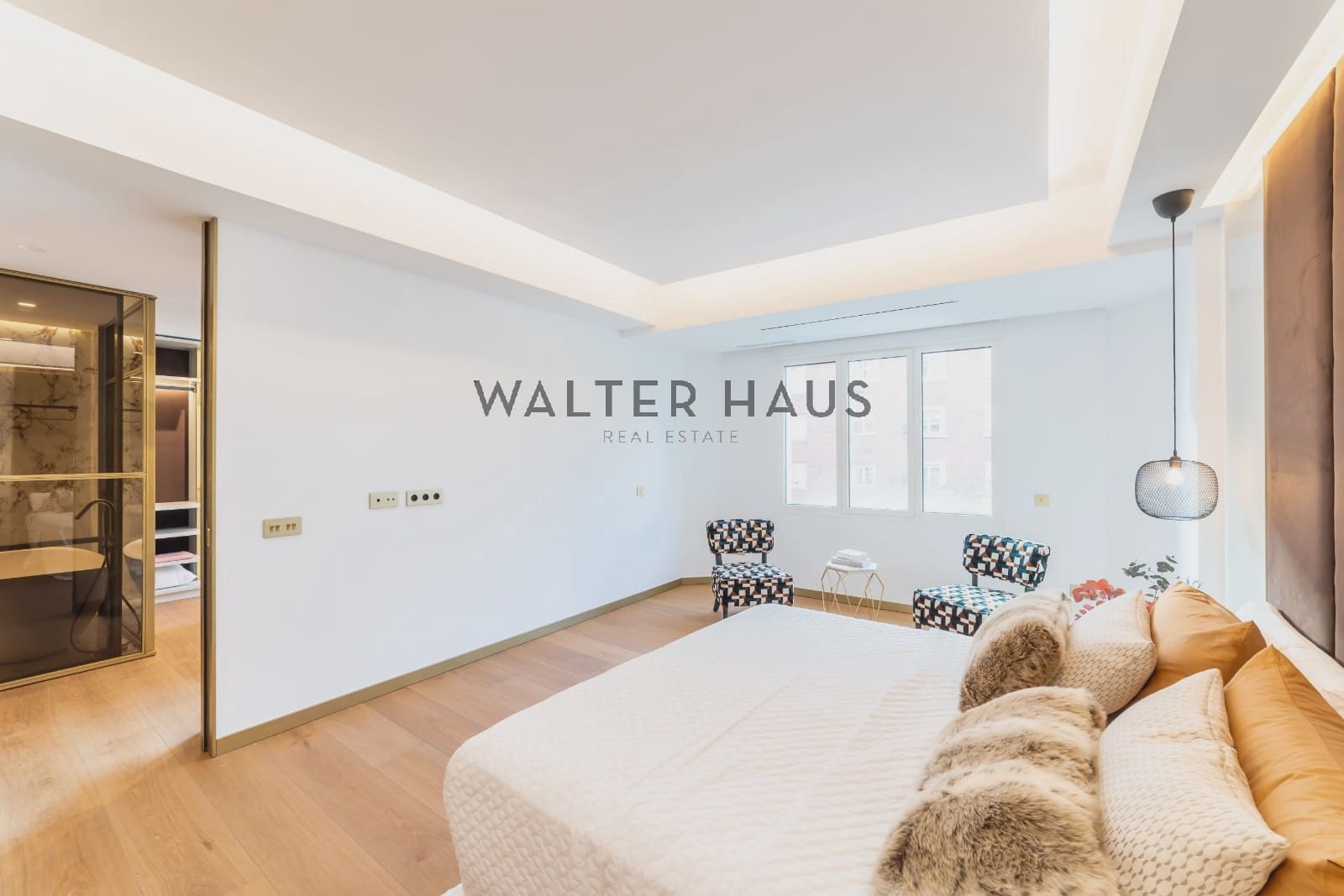 5 bedroom Flat for sale in Madrid city - € 3,600,000 (Ref: 9470038)