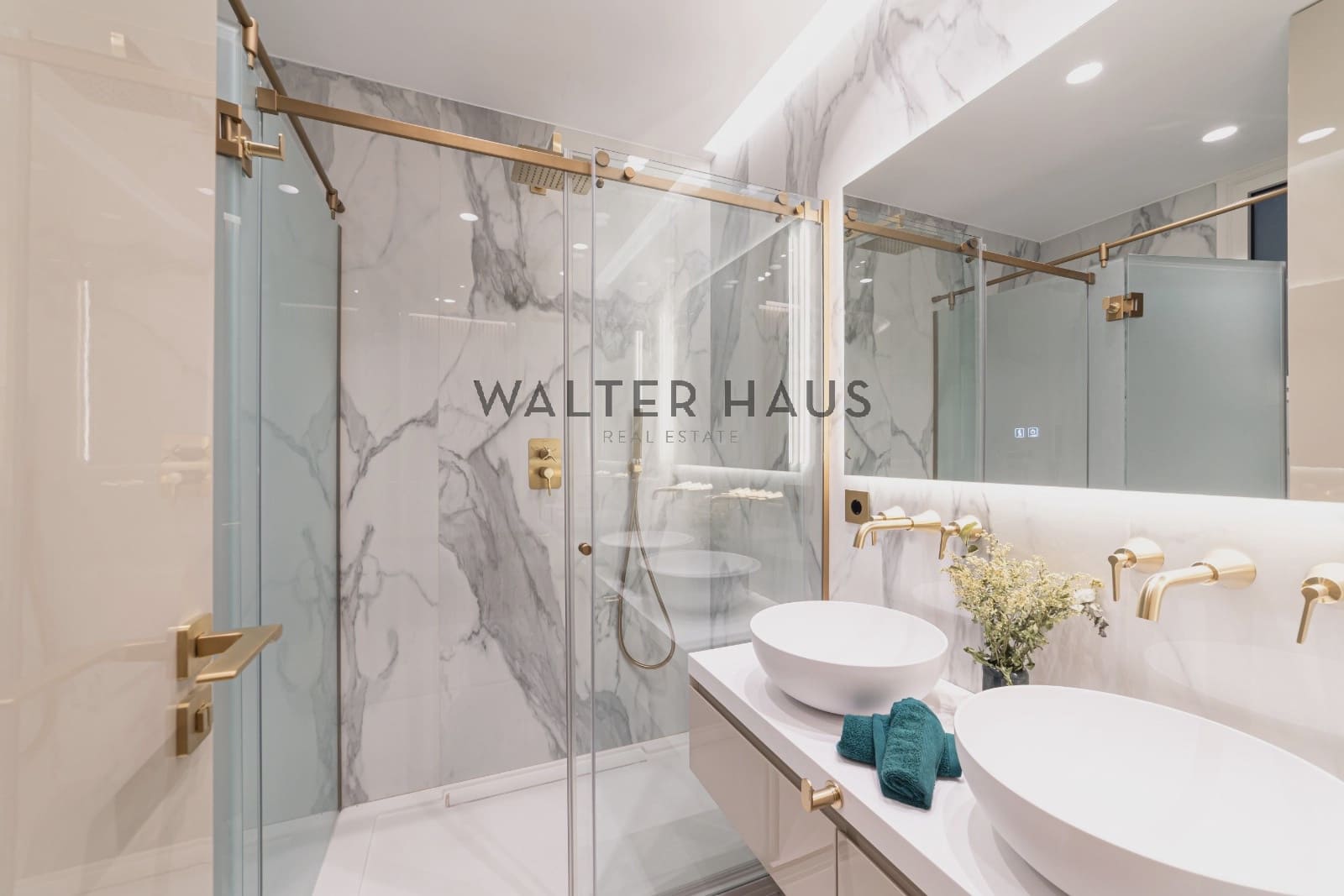 5 bedroom Flat for sale in Madrid city - € 3,600,000 (Ref: 9470038)