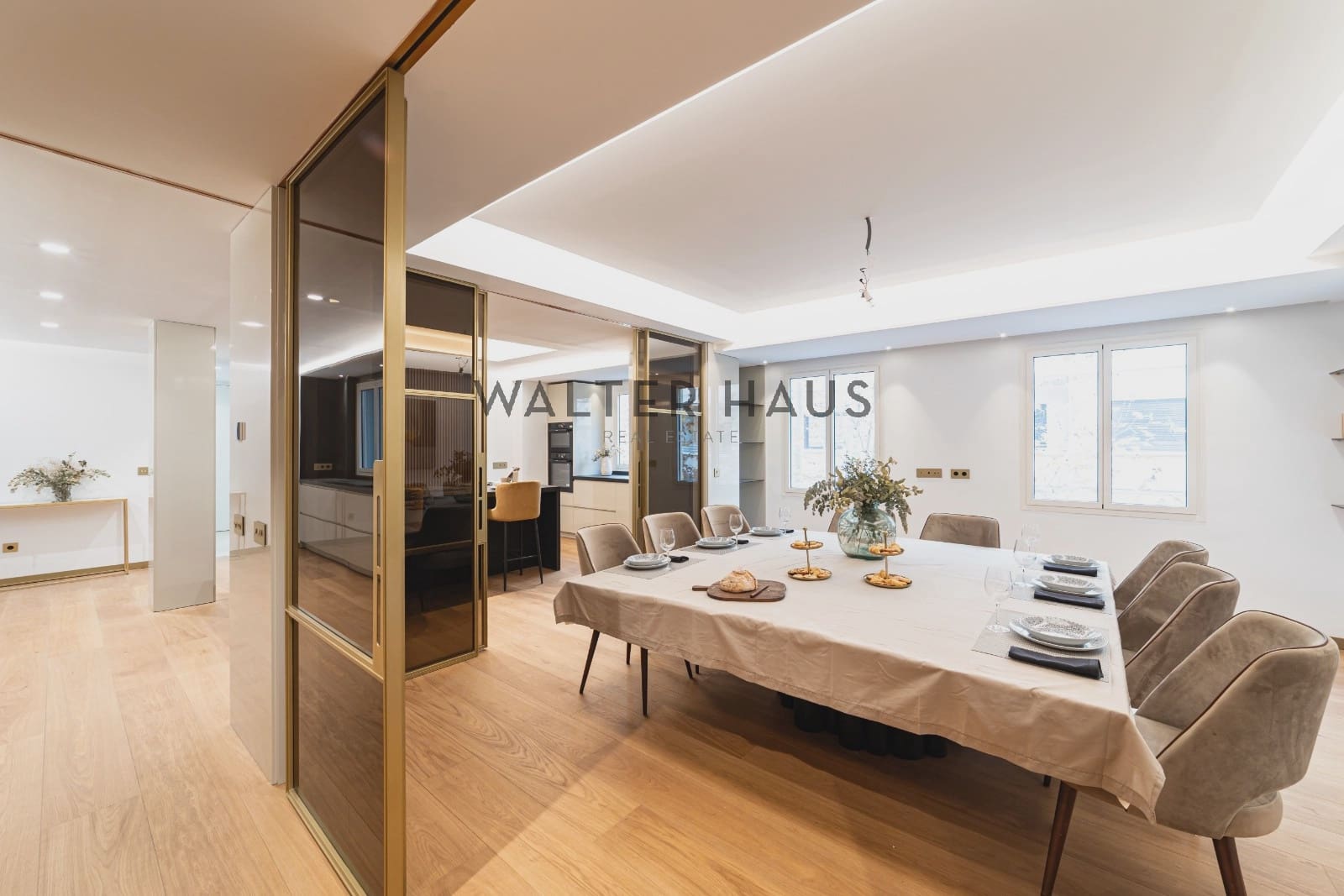 5 bedroom Flat for sale in Madrid city - € 3,600,000 (Ref: 9470038)