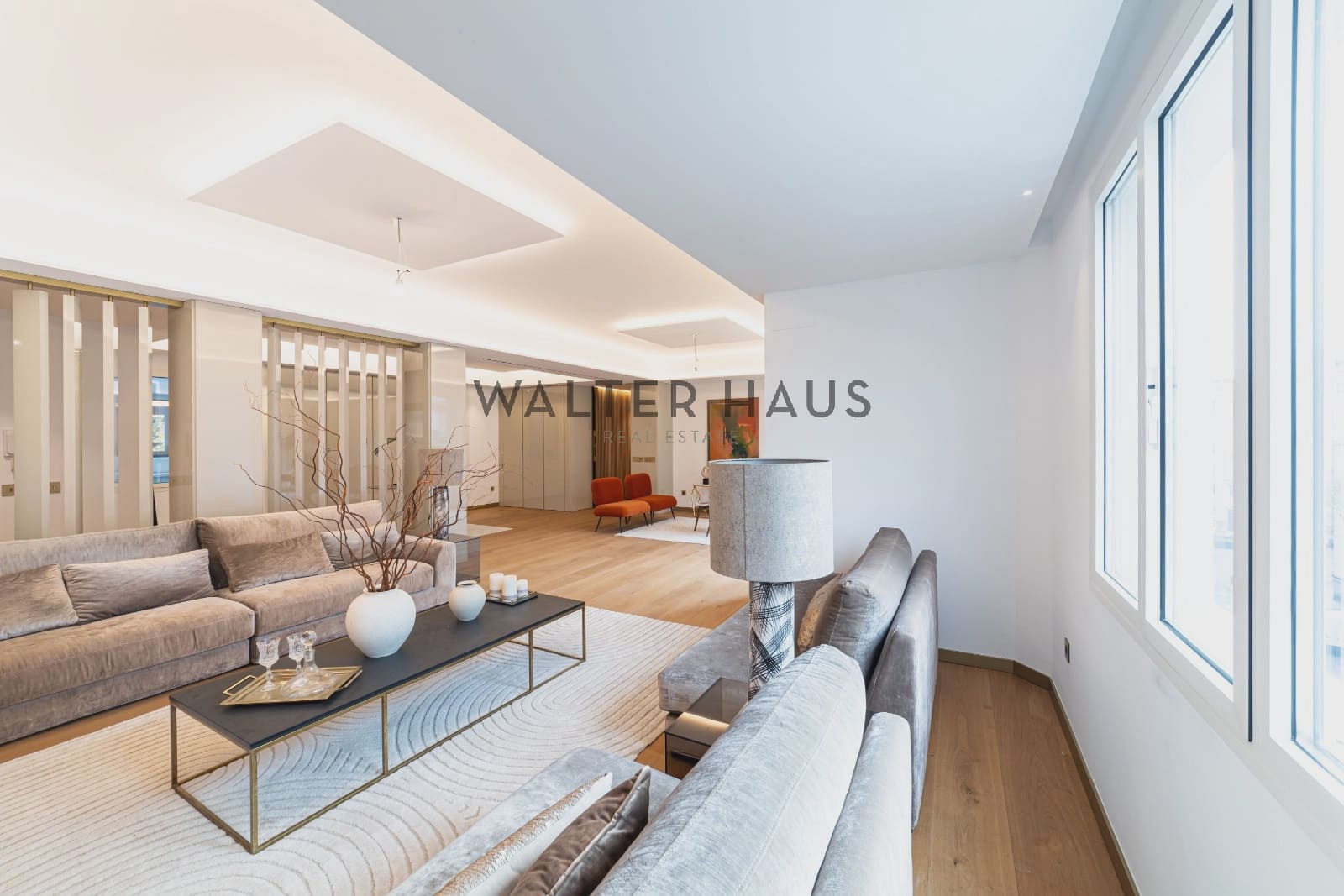 5 bedroom Flat for sale in Madrid city - € 3,600,000 (Ref: 9470038)