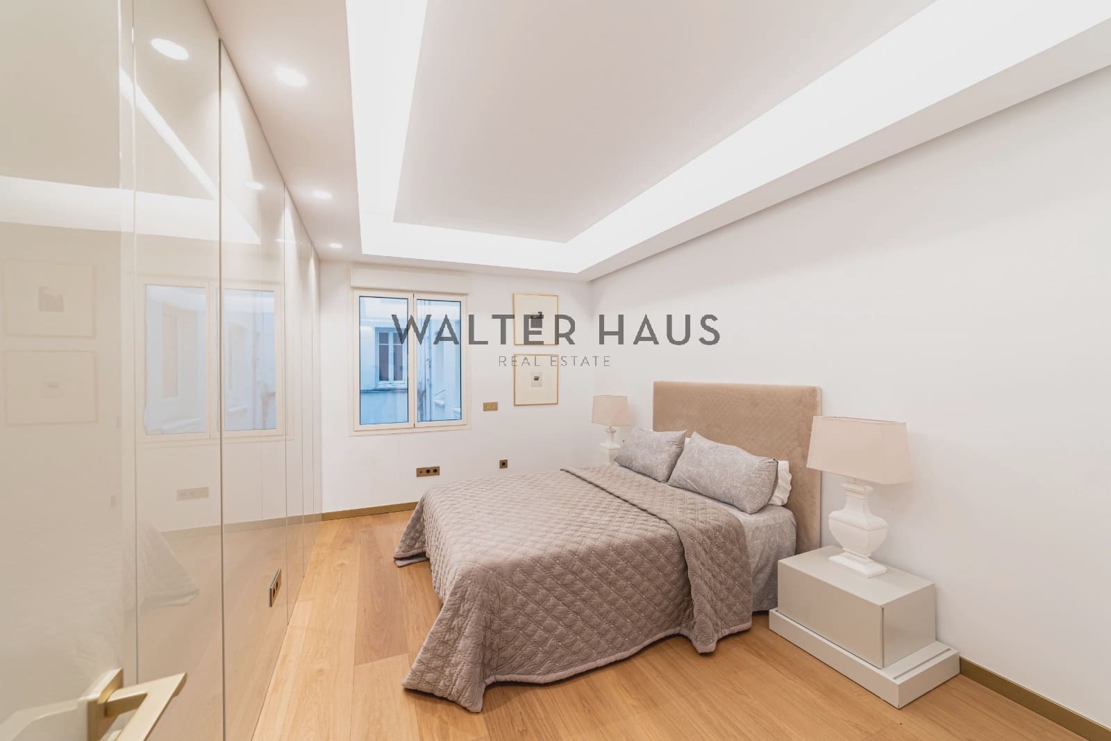 5 bedroom Flat for sale in Madrid city - € 3,600,000 (Ref: 9470038)