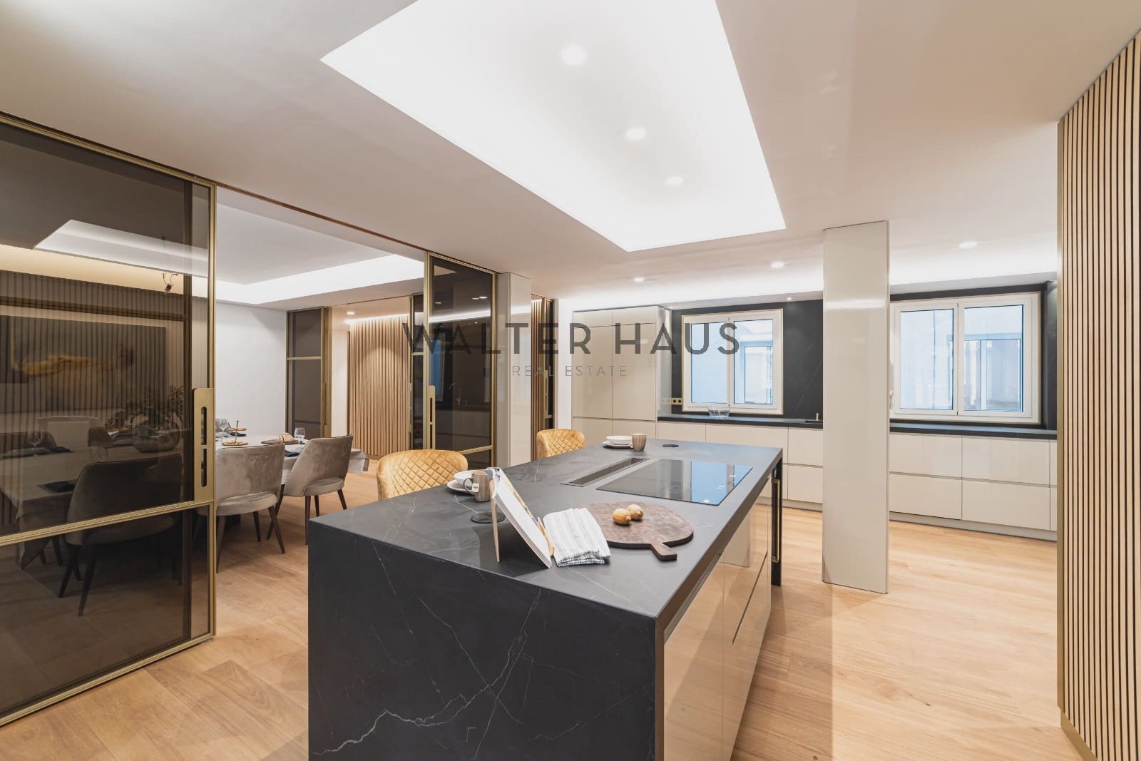 5 bedroom Flat for sale in Madrid city - € 3,600,000 (Ref: 9470038)