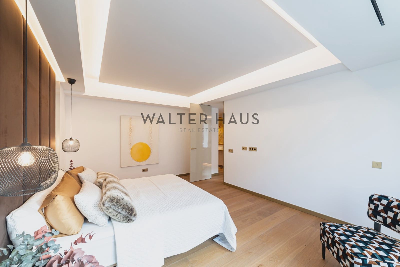 5 bedroom Flat for sale in Madrid city - € 3,600,000 (Ref: 9470038)