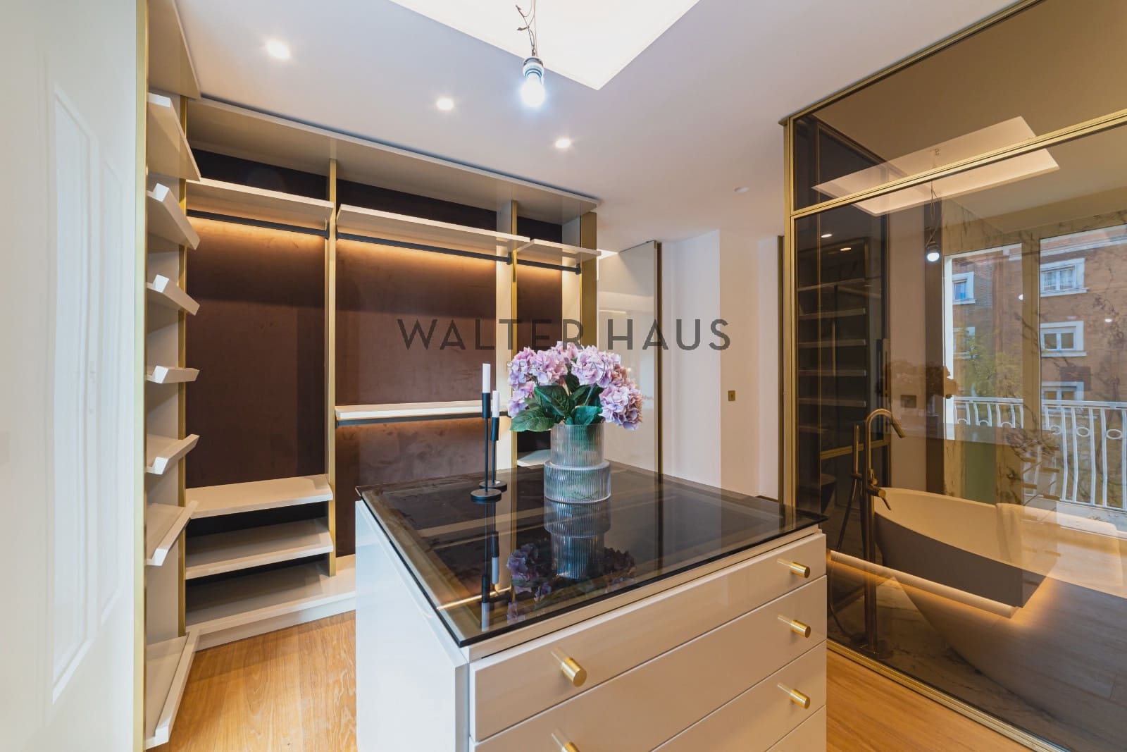 5 bedroom Flat for sale in Madrid city - € 3,600,000 (Ref: 9470038)