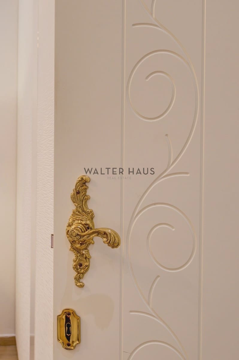 4 bedroom Apartment for sale in Barcelona city - € 949,000 (Ref: 9481444)