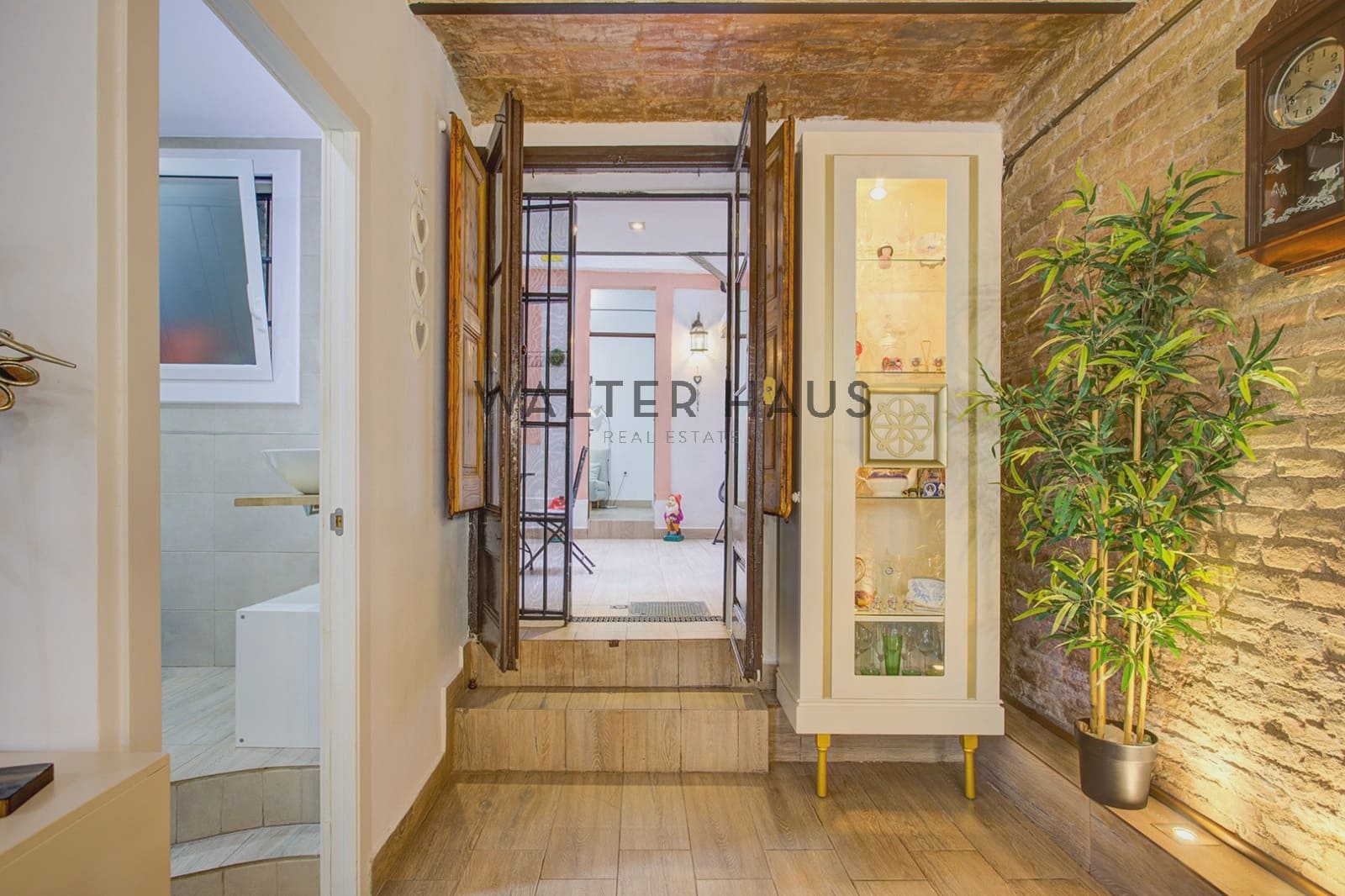 4 bedroom Apartment for sale in Barcelona city - € 949,000 (Ref: 9481444)