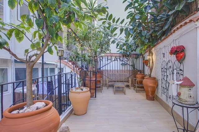 4 bedroom Apartment for sale in El Poble Sec, Barcelona city - € 847,000 (Ref: 9481444)