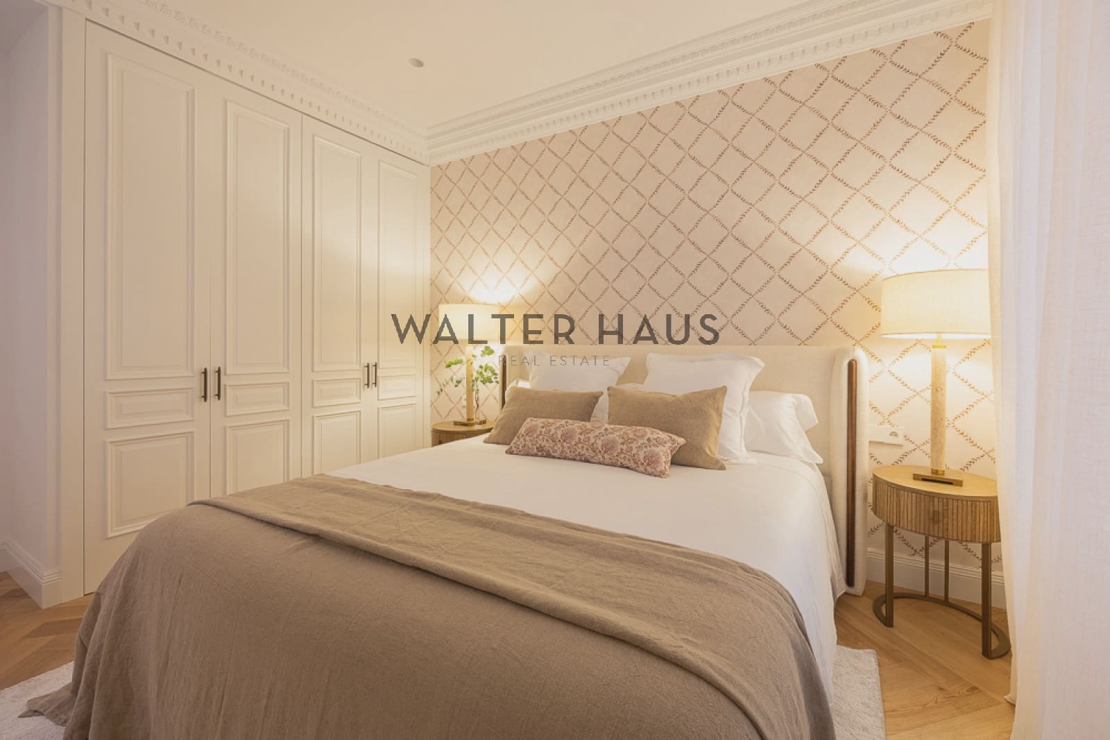 4 bedroom Flat for sale in Madrid city - € 3,800,000 (Ref: 9490899)