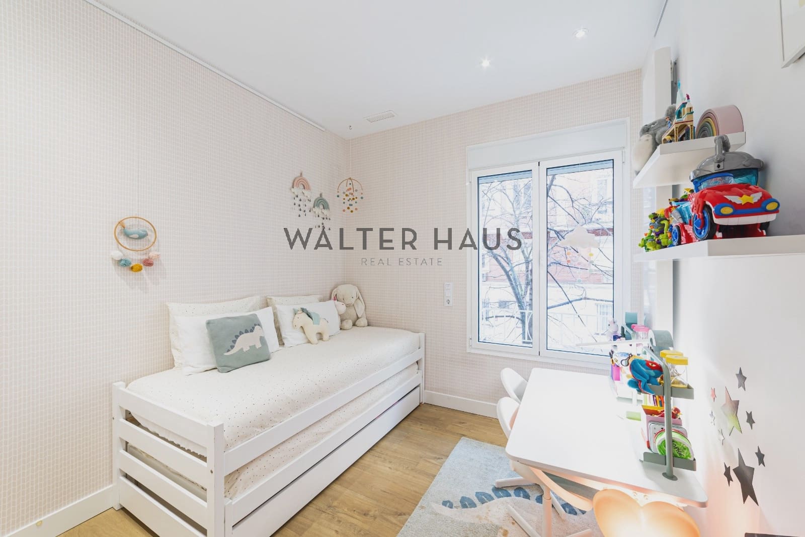 4 bedroom Flat for sale in Madrid city - € 1,225,000 (Ref: 9491669)