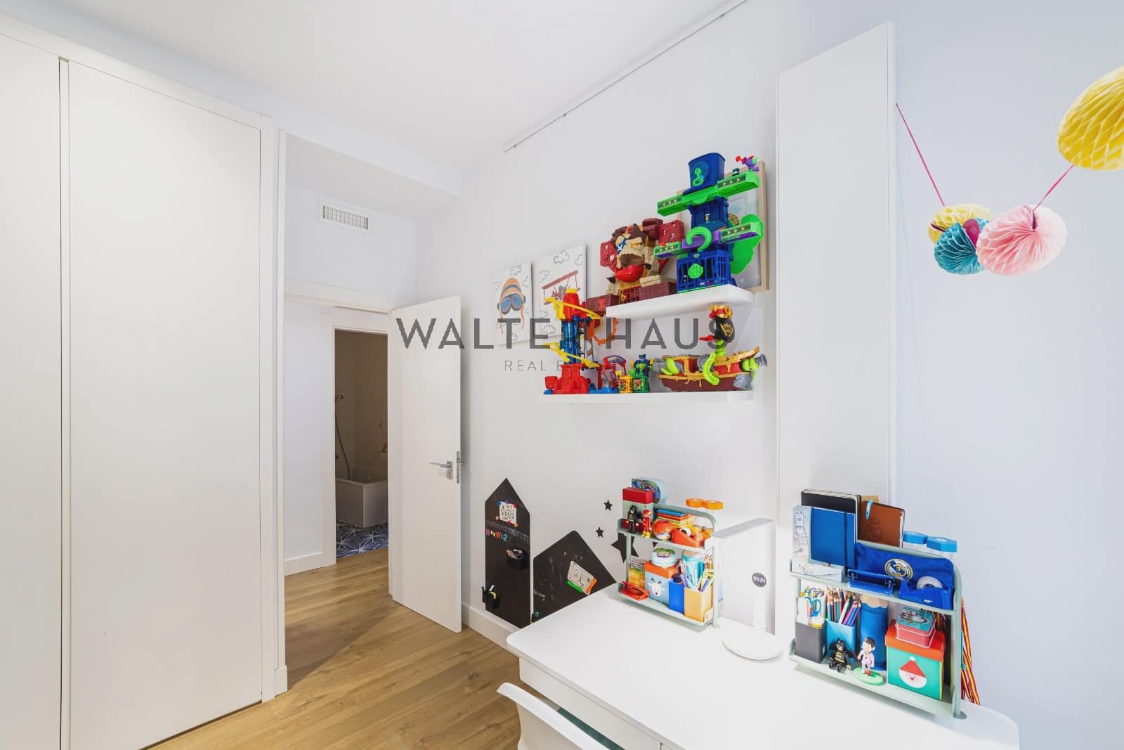4 bedroom Flat for sale in Madrid city - € 1,225,000 (Ref: 9491669)