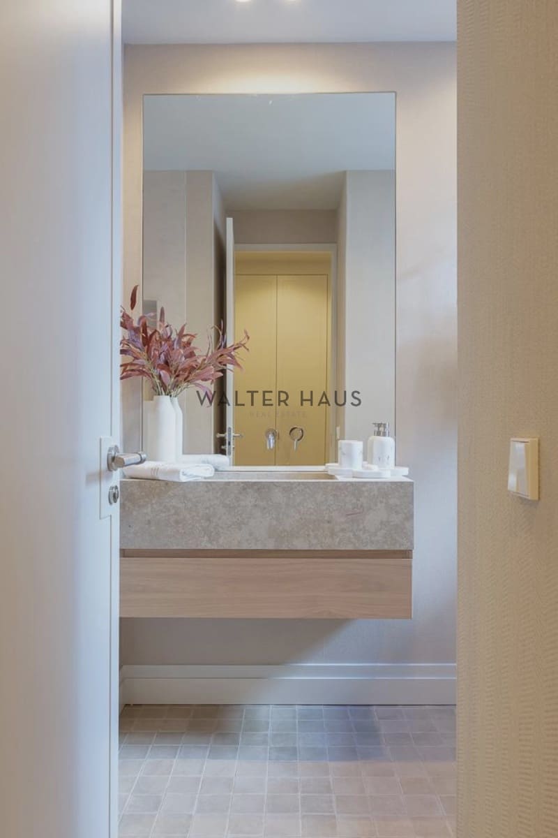 2 bedroom Flat for sale in Madrid city - € 1,990,000 (Ref: 9495308)