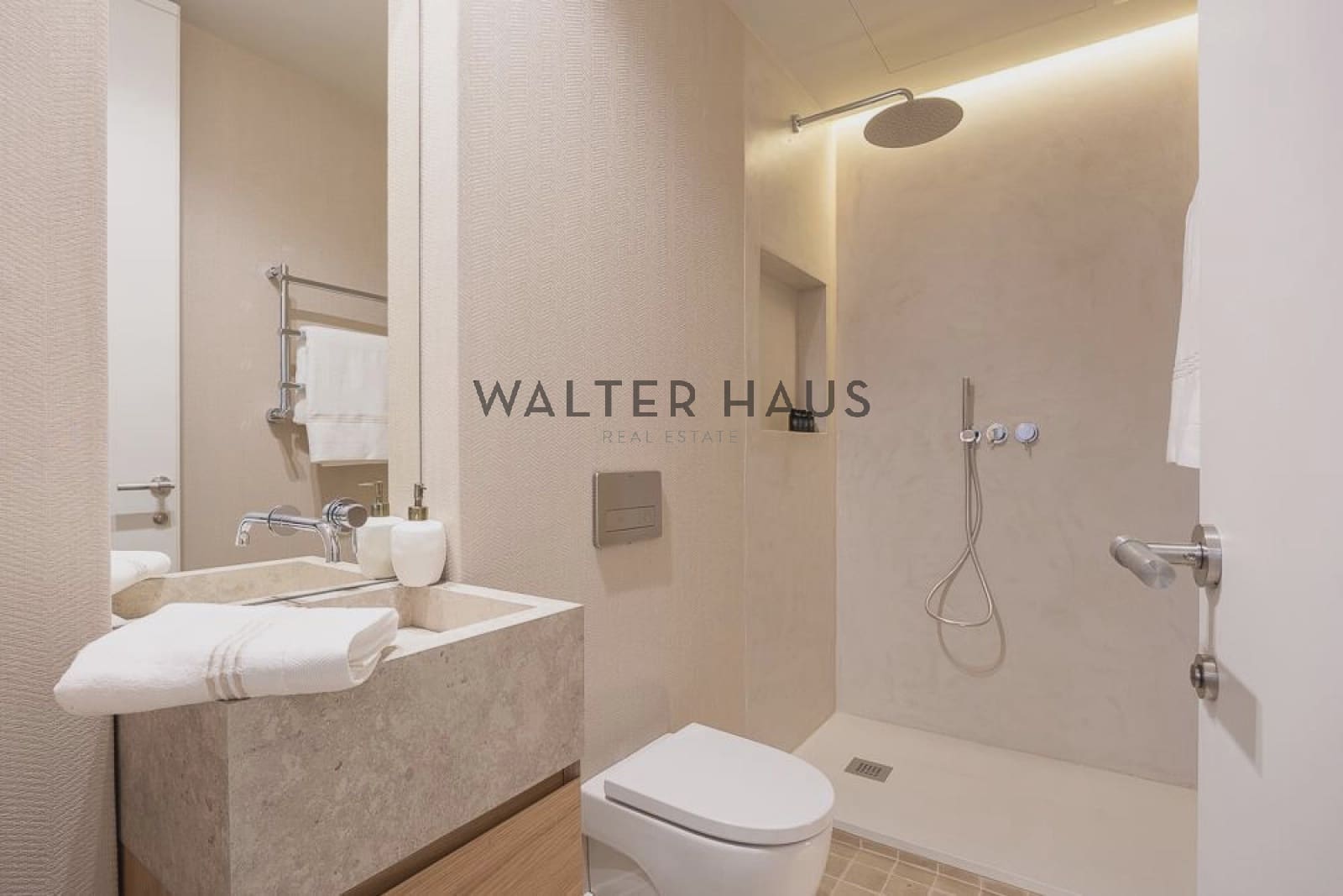 2 bedroom Flat for sale in Madrid city - € 1,990,000 (Ref: 9495308)