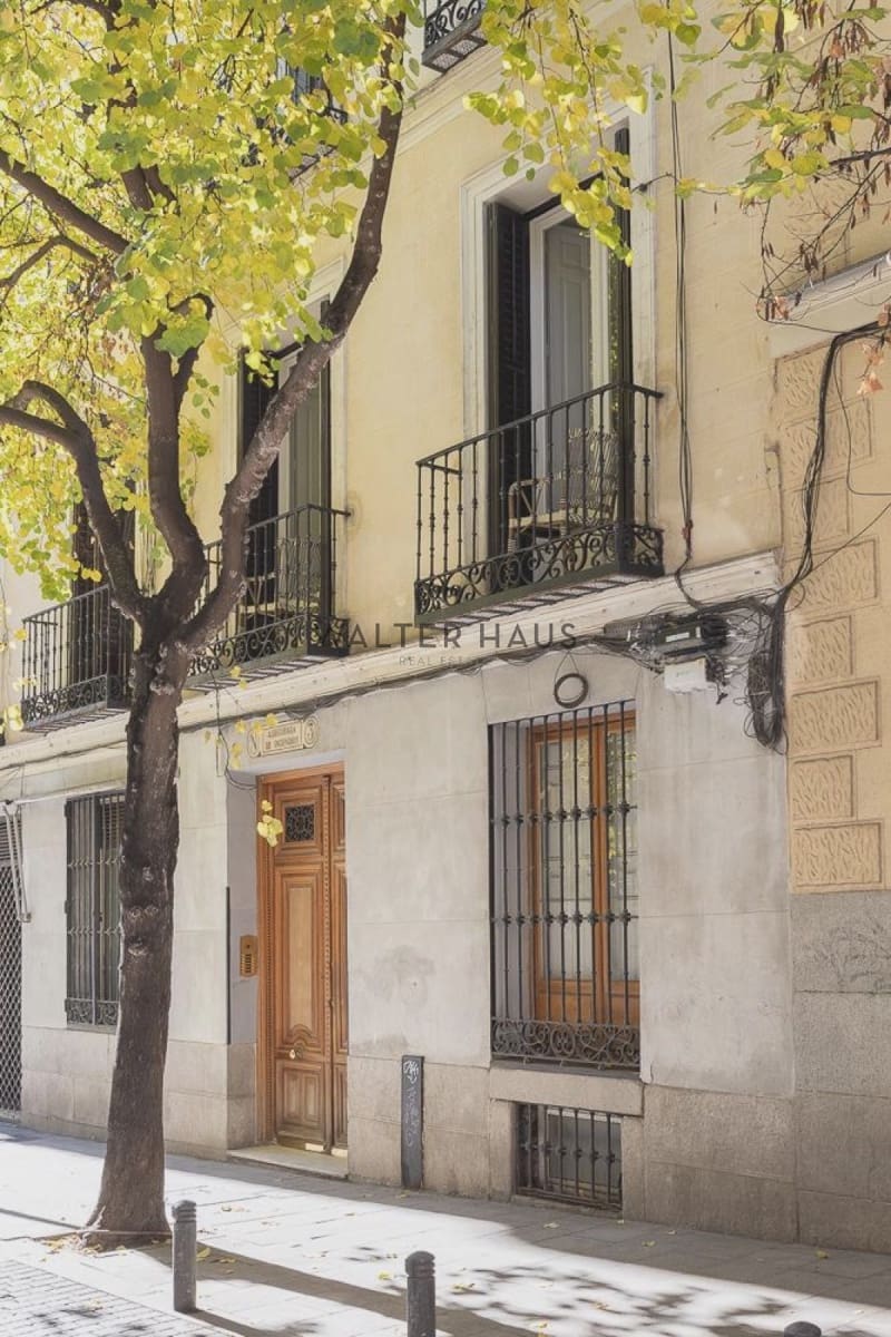 2 bedroom Flat for sale in Madrid city - € 1,990,000 (Ref: 9495308)