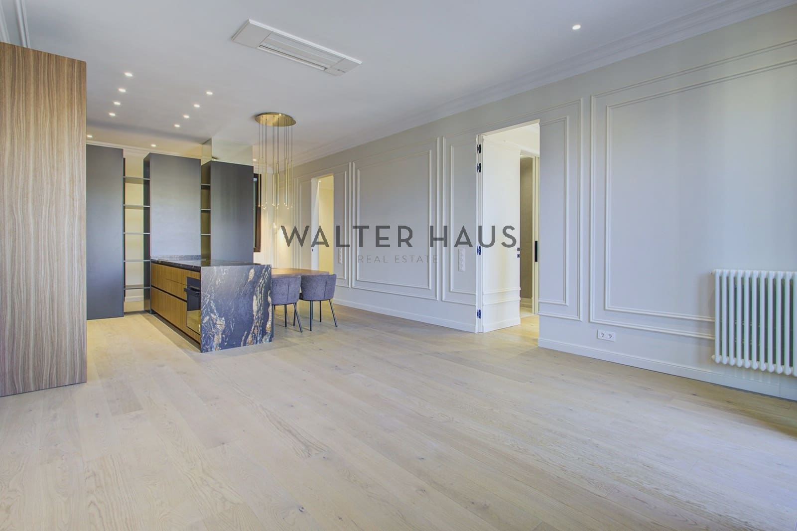 2 bedroom Flat for sale in Barcelona city with pool - € 1,150,000 (Ref: 9500400)