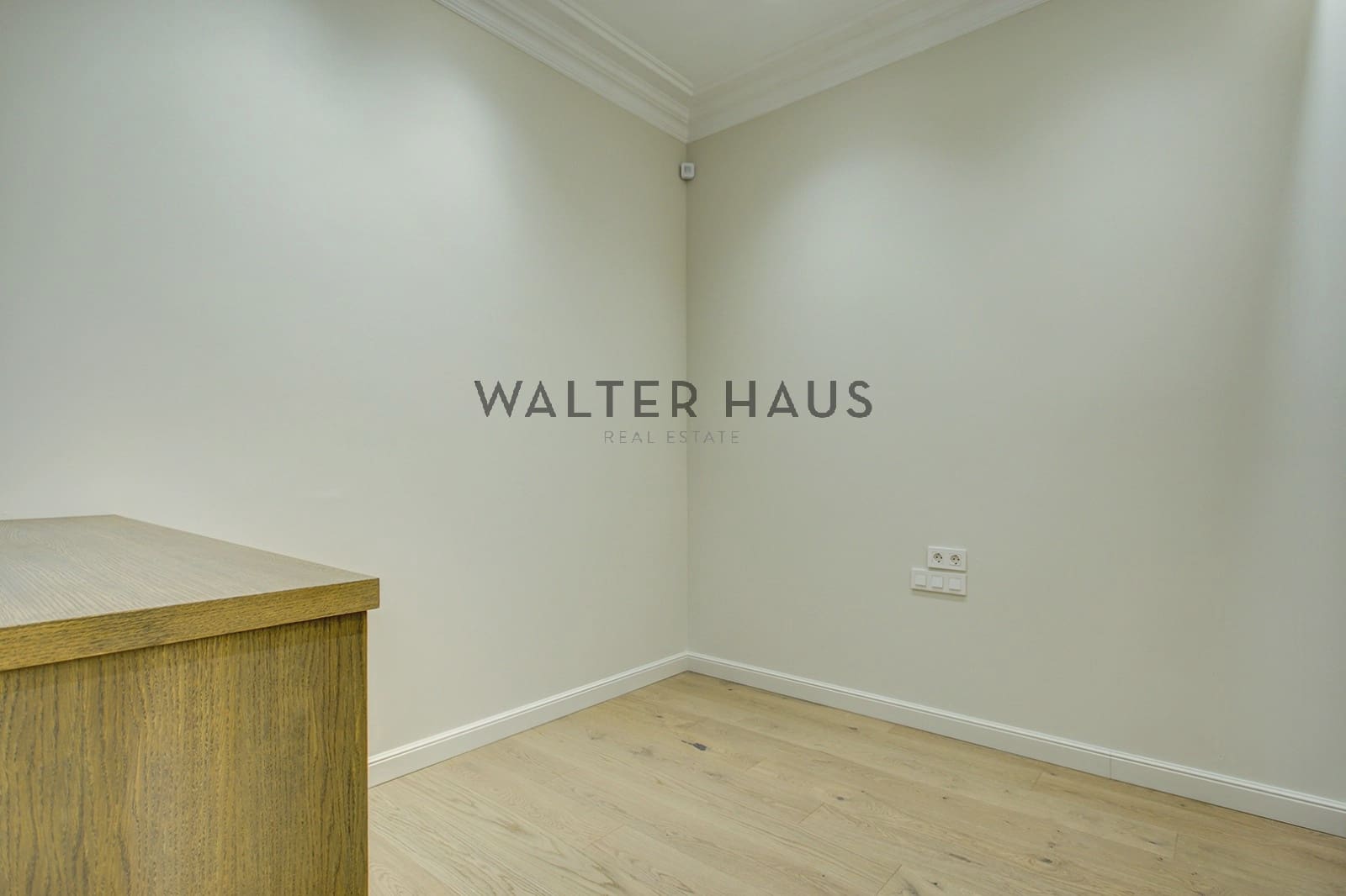 2 bedroom Flat for sale in Barcelona city with pool - € 1,150,000 (Ref: 9500400)