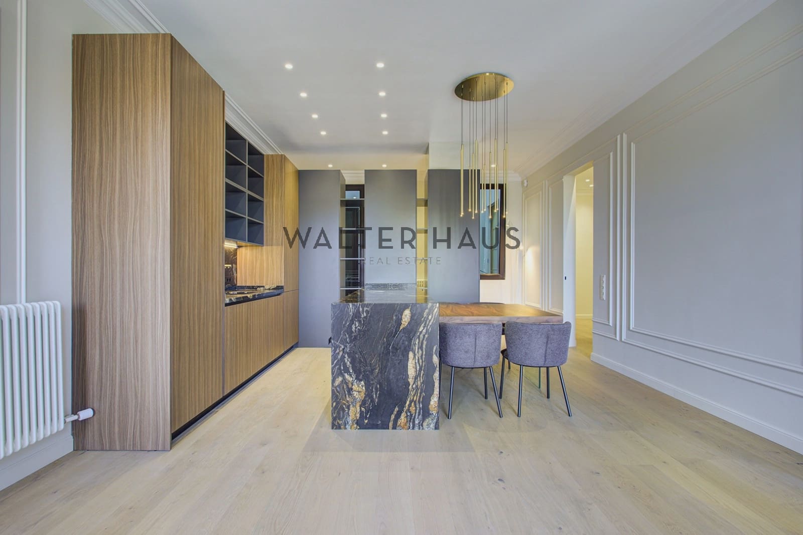 2 bedroom Flat for sale in Barcelona city with pool - € 1,150,000 (Ref: 9500400)