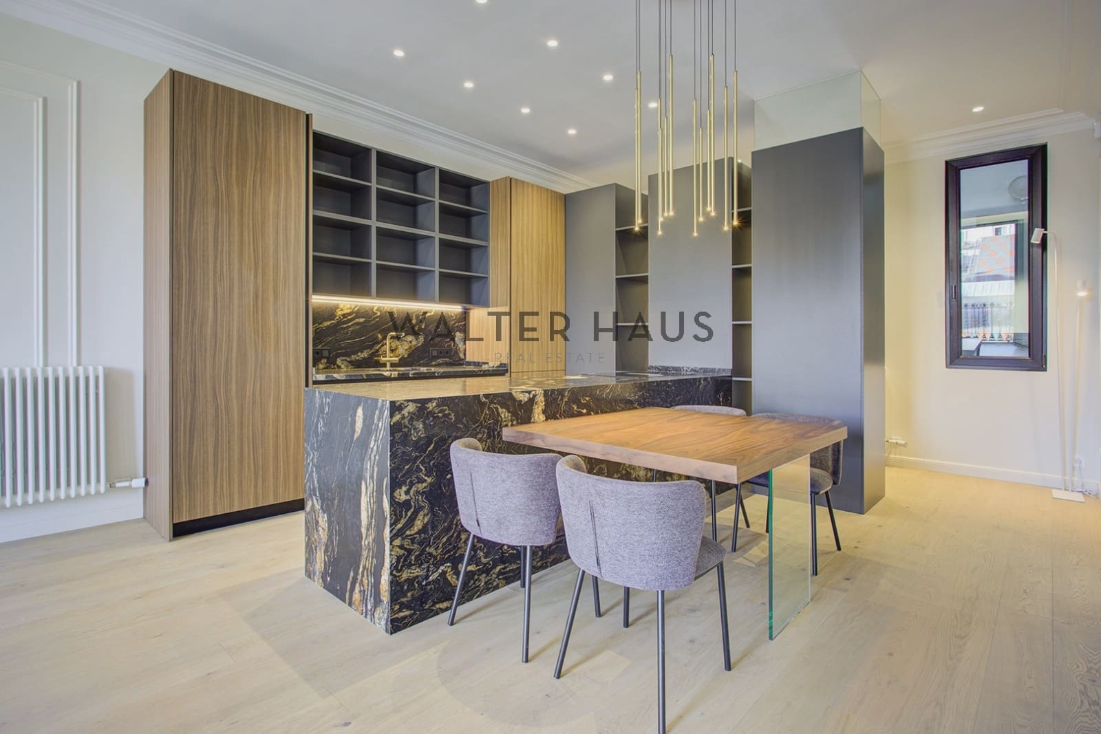 2 bedroom Flat for sale in Barcelona city with pool - € 1,150,000 (Ref: 9500400)