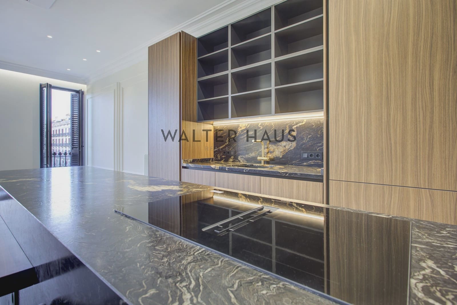 2 bedroom Flat for sale in Barcelona city with pool - € 1,150,000 (Ref: 9500400)