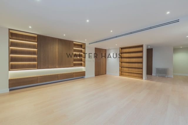 Piso de 4 habitaciones en Rios Rosas, Madrid ciudad en venta con piscina - 1.940.000 € (Ref: 9500766)