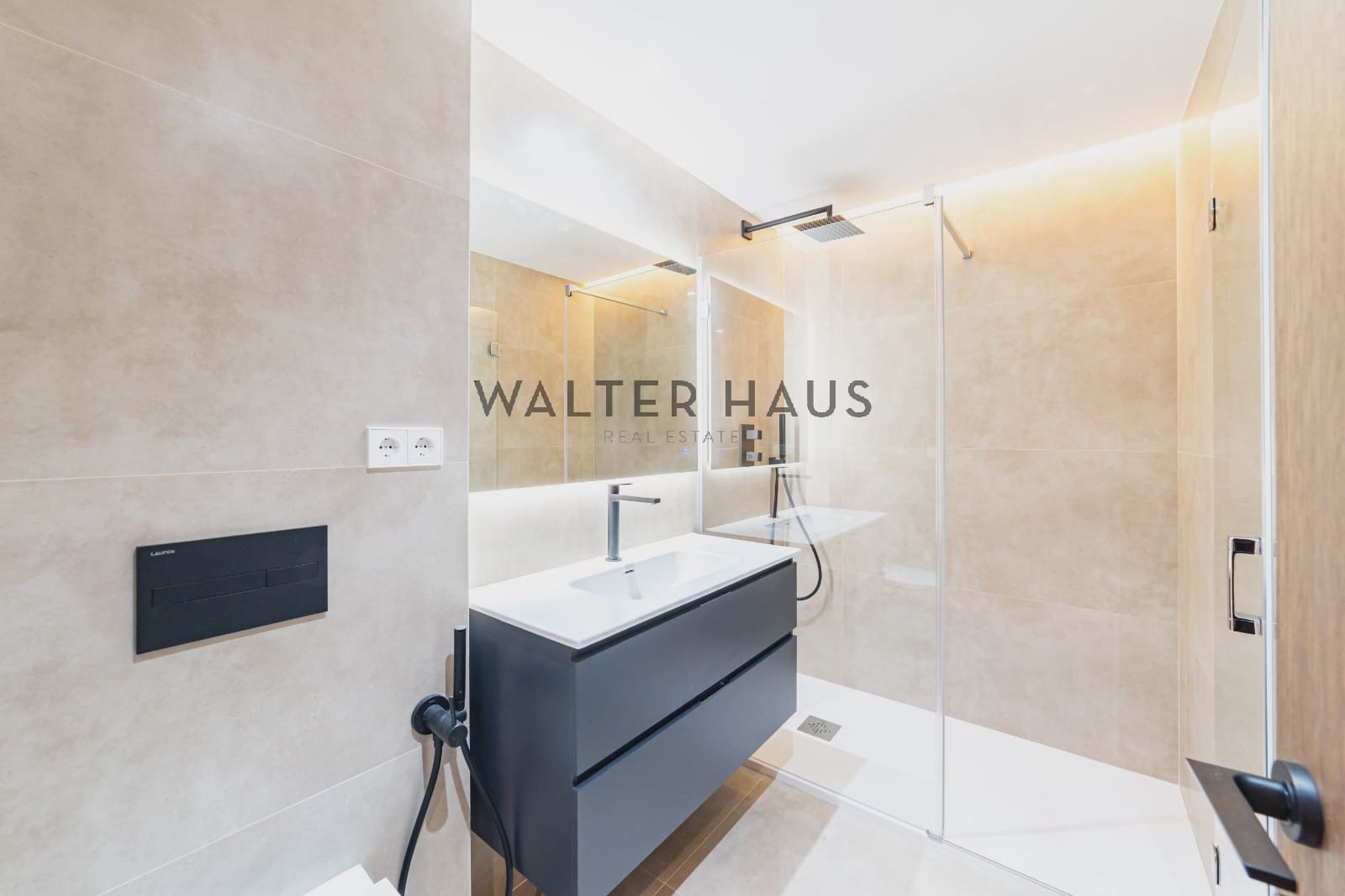 4 Zimmer Wohnung zu verkaufen in Madrid Stadt mit Pool - 1.890.000 € (Ref: 9500766)