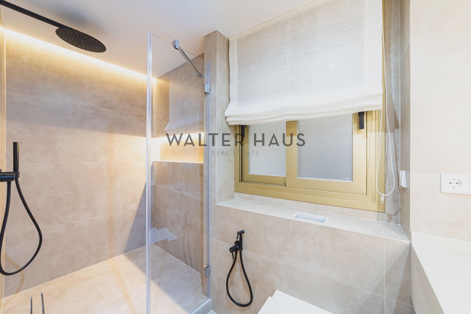 4 Zimmer Wohnung zu verkaufen in Madrid Stadt mit Pool - 1.890.000 € (Ref: 9500766)