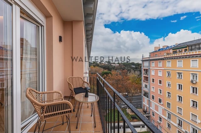 2 quarto Apartamento para venda em Niño Jesús, Madrid cidade - 1 100 000 € (Ref: 9502944)