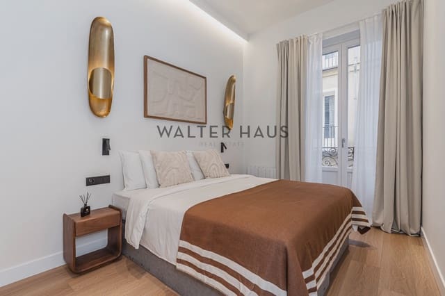 3 bedroom Flat for sale in Universidad, Madrid city - € 1,100,000 (Ref: 9502945)