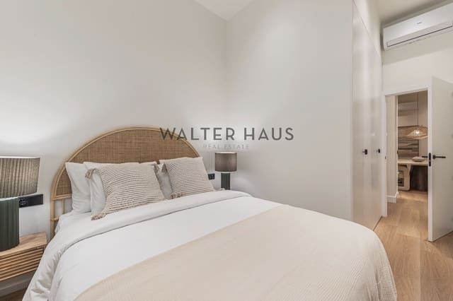 3 bedroom Flat for sale in Universidad, Madrid city - € 1,100,000 (Ref: 9502945)