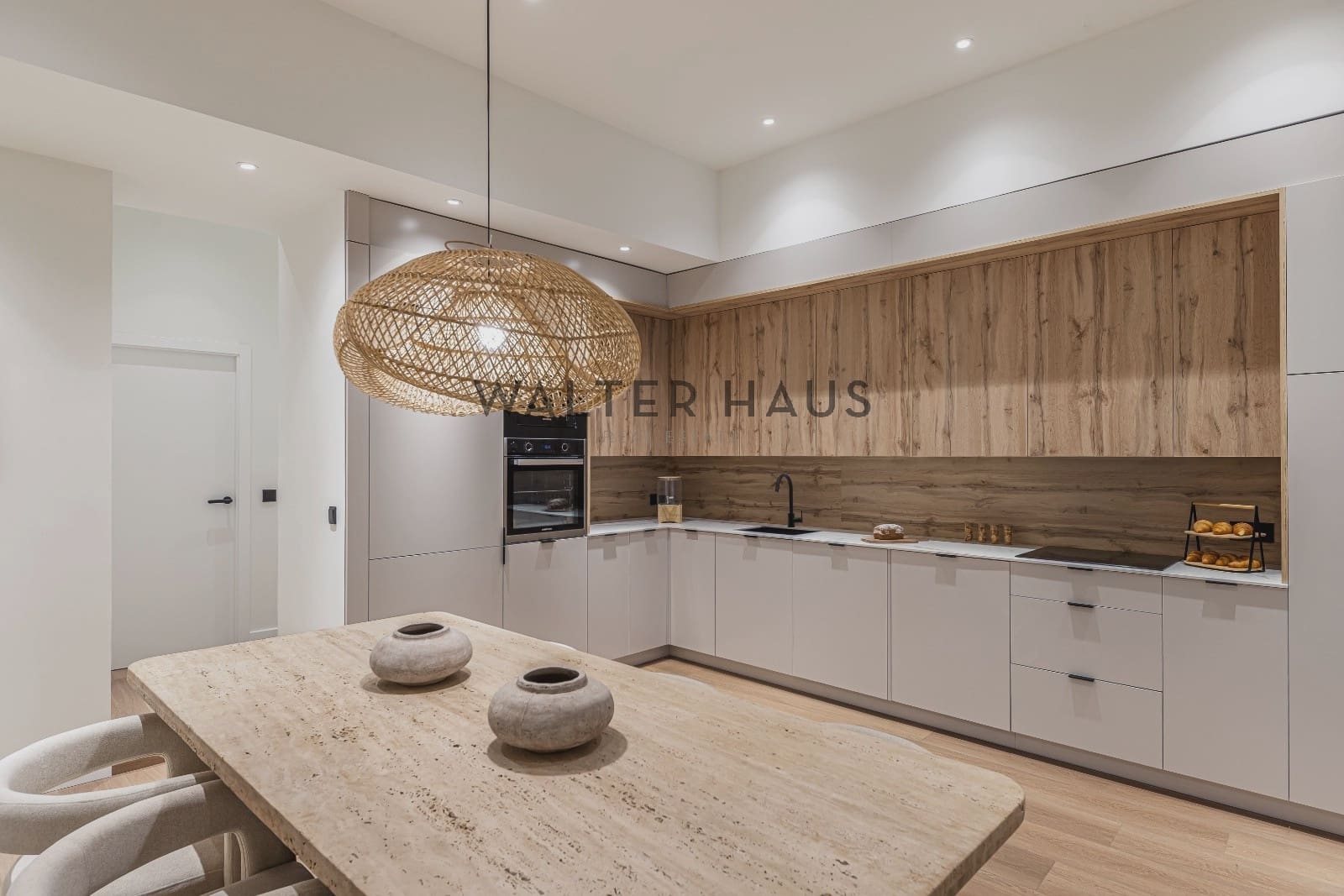 3 bedroom Flat for sale in Madrid city - € 1,100,000 (Ref: 9502945)