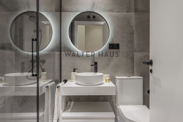 3 bedroom Flat for sale in Universidad, Madrid city - € 1,100,000 (Ref: 9502945)