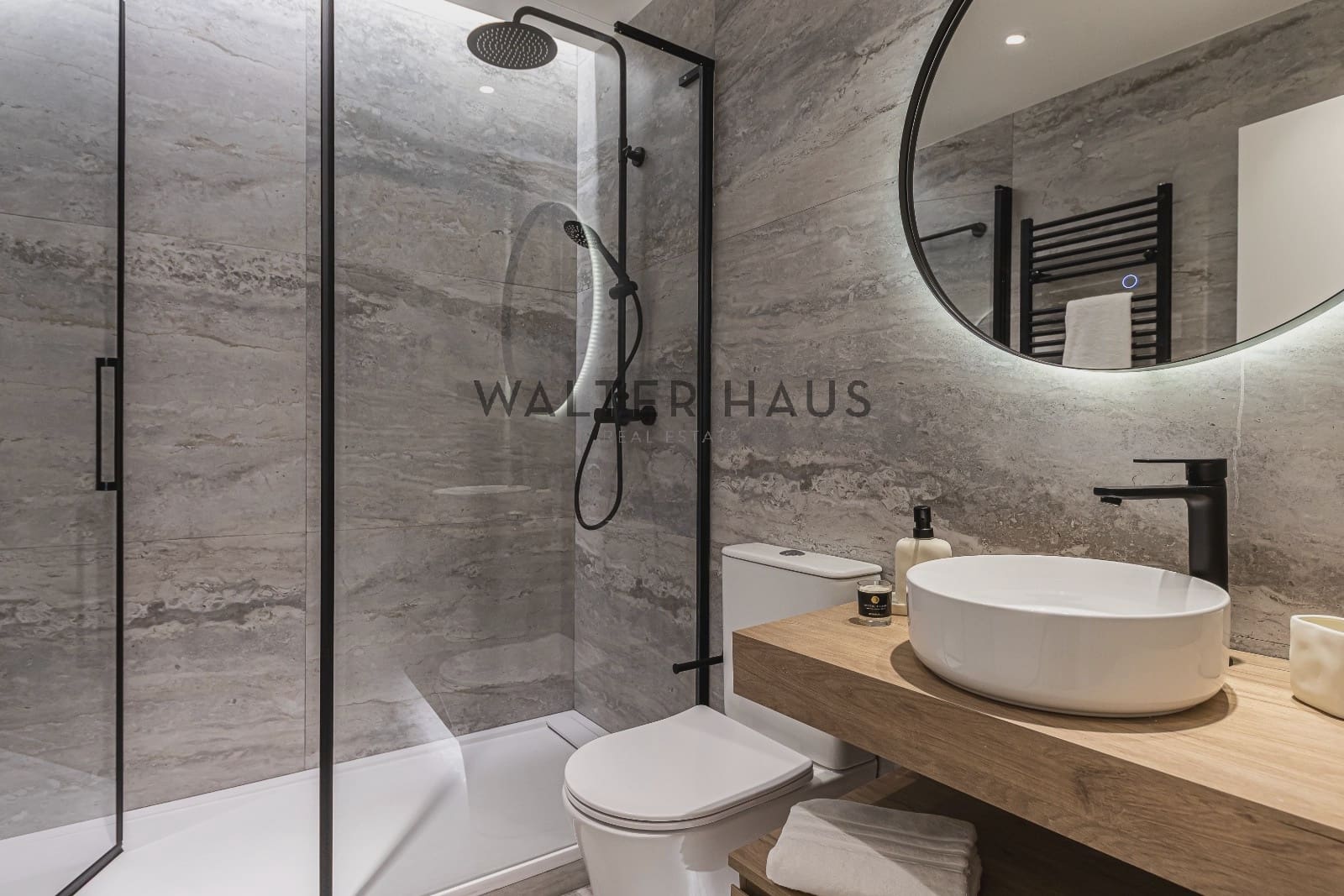 3 bedroom Flat for sale in Madrid city - € 1,100,000 (Ref: 9502945)